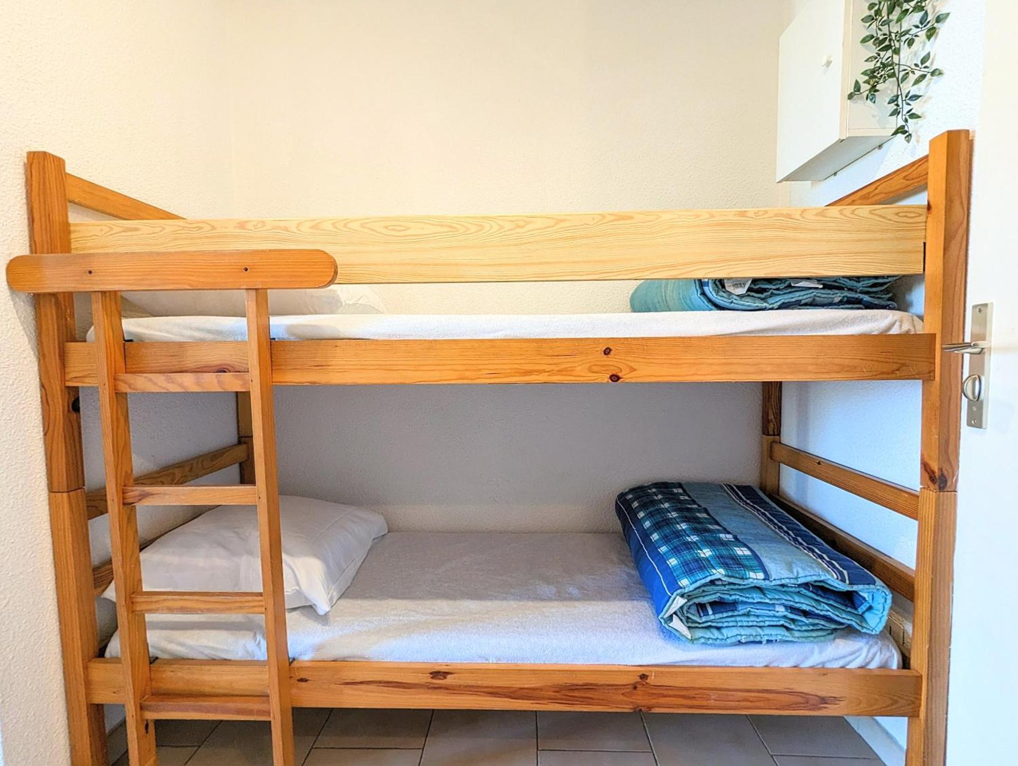 Appartement Au Calme + Parking Agde Bagian luar foto