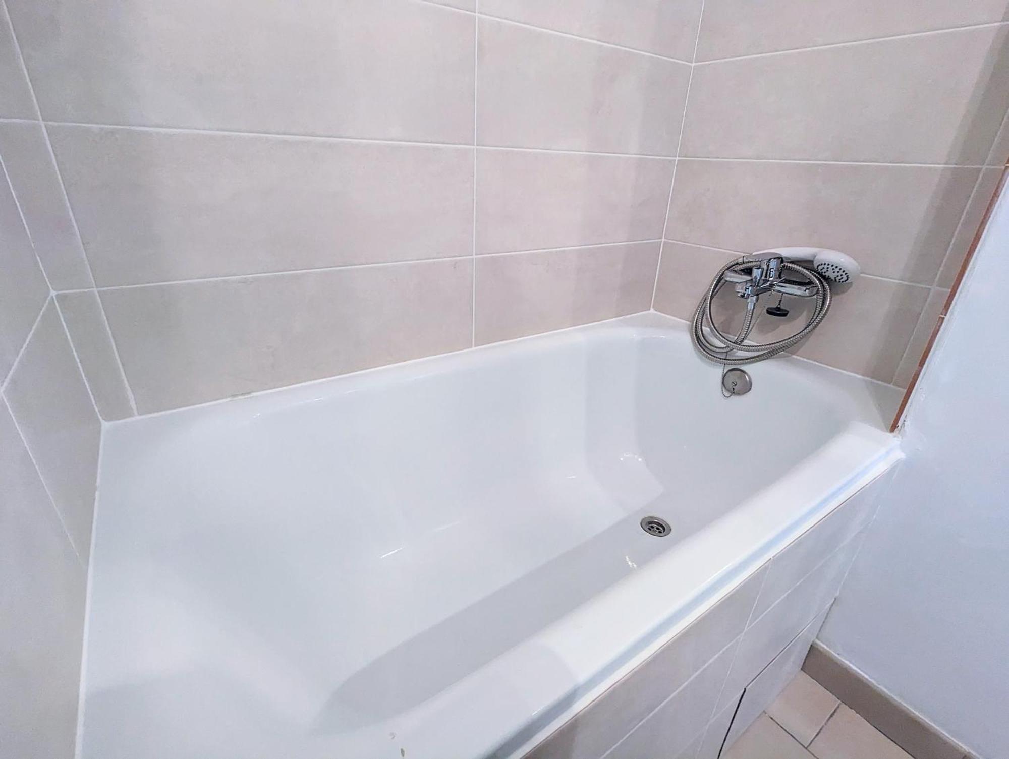 Appartement Au Calme + Parking Agde Bagian luar foto