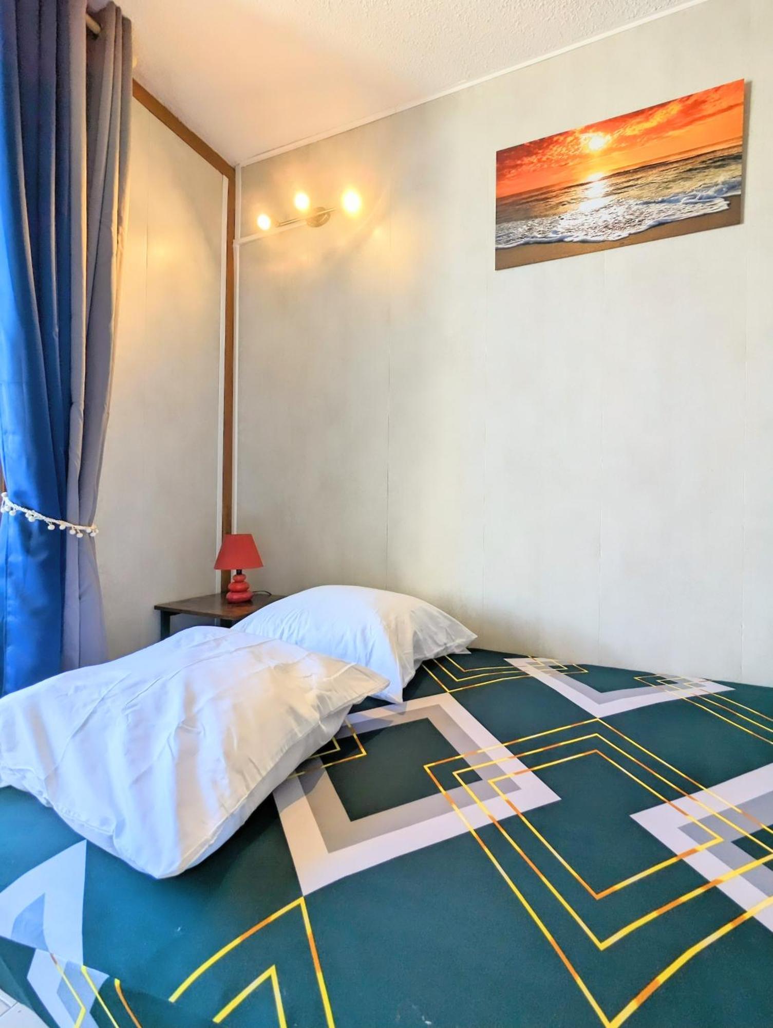 Appartement Au Calme + Parking Agde Bagian luar foto
