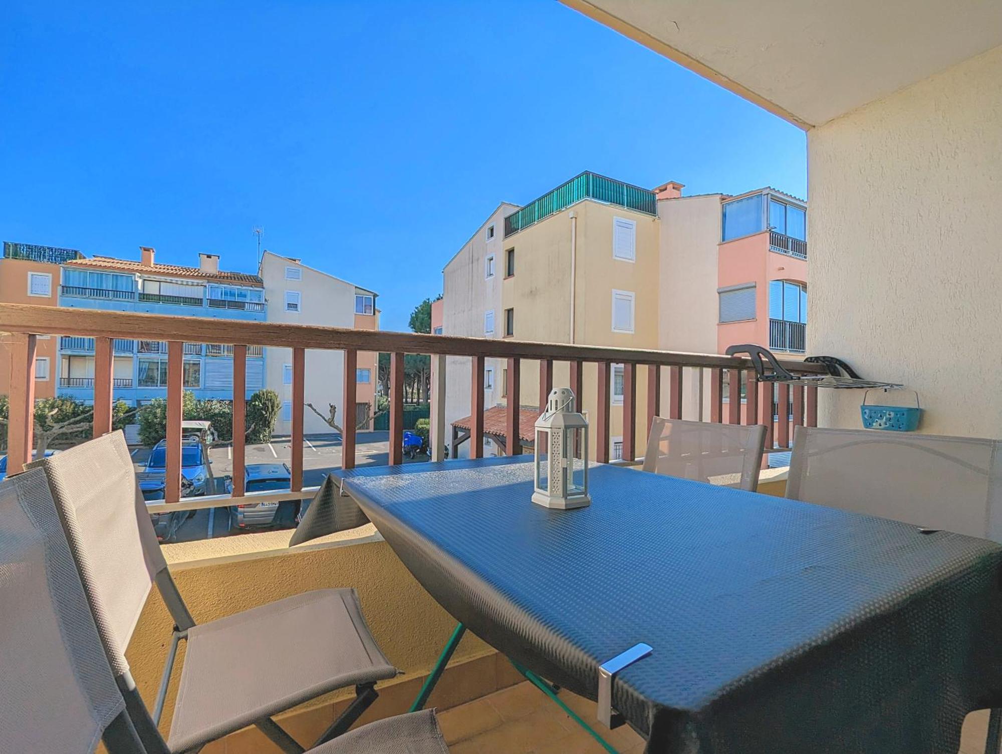 Appartement Au Calme + Parking Agde Bagian luar foto